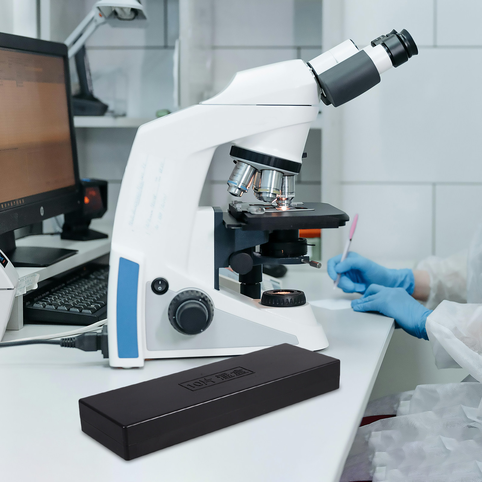 Pathology Slide Storage - 透明な白色の病理スライド収納ボックス。加湿設計により、実験室で使用する顕微鏡スライドの整理、保管、輸送に最適。